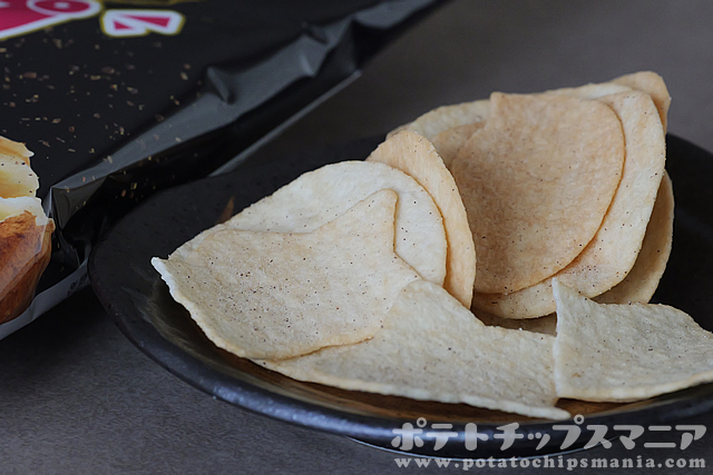 カルビー クリスプ ブラックペッパー味の味