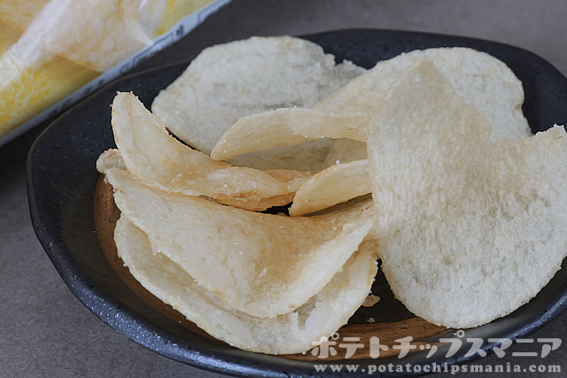カルビー ポテトチップス はちみつバター x 広島県産レモン味の味