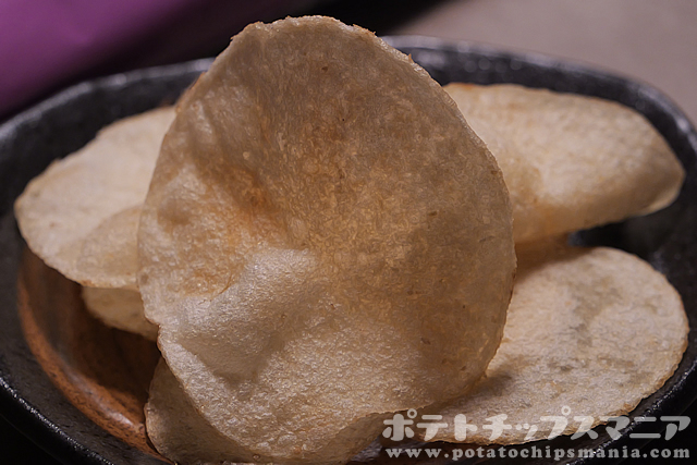 カルビー ポテトチップス 北海道初掘り 昆布しょうゆ味の味