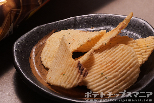 湖池屋 キングギドラVSすっぱムーチョ 海鮮総進撃の味