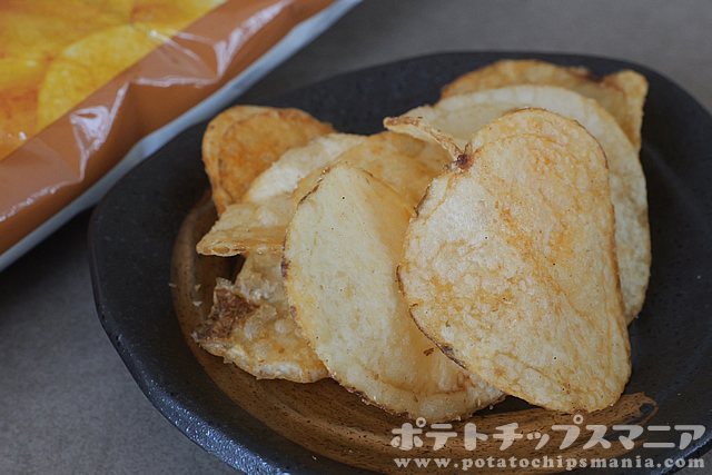 ローソン ポテトチップス じゃがいもとコンソメの味
