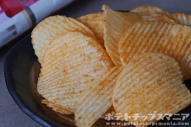 Lay's Wavy Butterbear Limited Edition CHILI & SALTの味