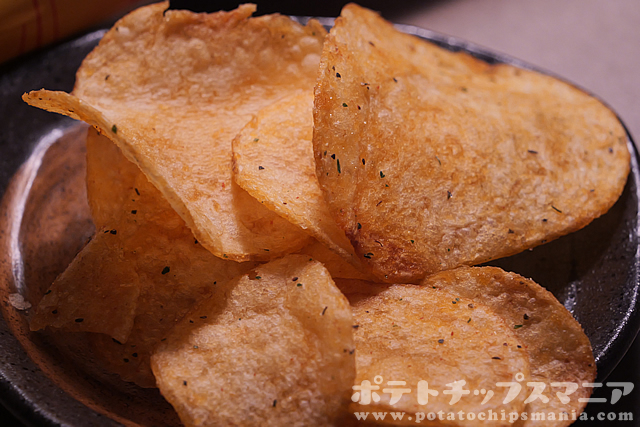 山芳製菓 ポテトチップス 夢中ガーリックの味